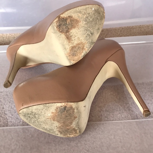 Steve Madden, platform pumps. Nude size 8 - Picture 2 of 5
